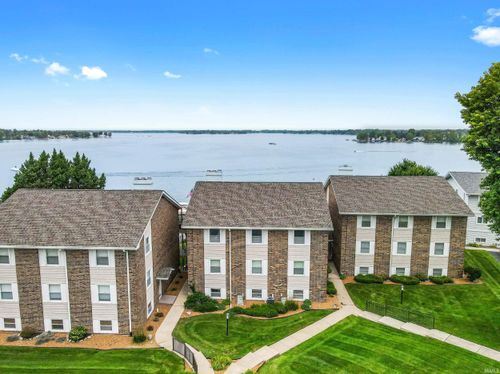 apt-6-8942 E Hatchery Rd, Syracuse, IN, 46567-9526 | Card Image
