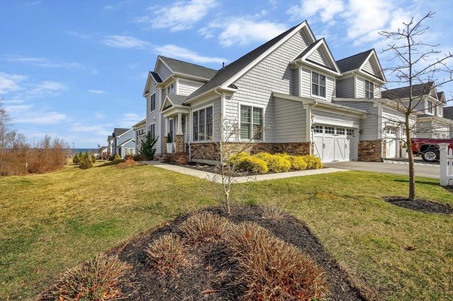 36 - 36 Thelma Way, Condo with 2 bedrooms, 4 bathrooms and 2 parking in Scituate MA | Image 35