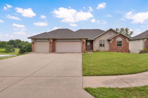 3582 N Thistlewood Ct, Springfield, MO, 65803-6400 | Card Image