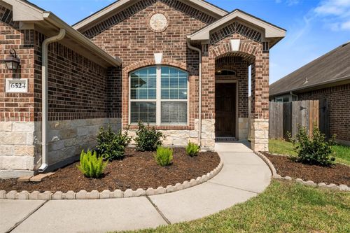 6524 Dream Catcher Ln, Dickinson, TX, 77539-0377 | Card Image