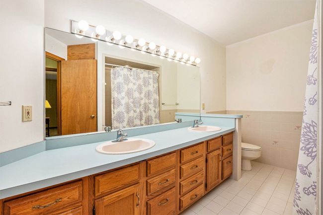 Full bath main floor | Image 21