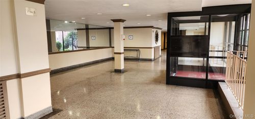 apt-2j-63 Yellowstone Blvd, Forest Hills, NY, 11375-1518 | Card Image