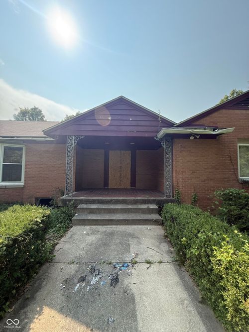 1910 S Arlington Ave, Indianapolis, IN, 46203-5003 | Card Image