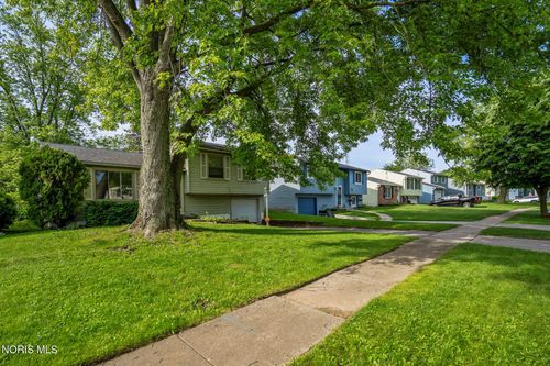 4833 Catalina Dr, Toledo, OH, 43615-6113 | Card Image