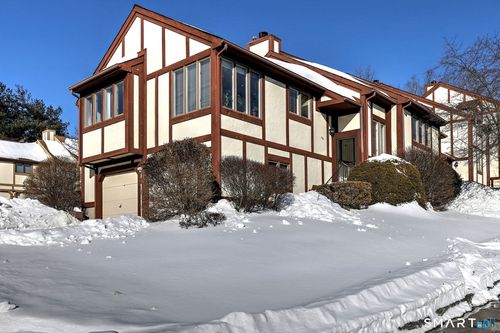 761-690 Forest Rd, West Haven, CT, 06516-7931 | Card Image