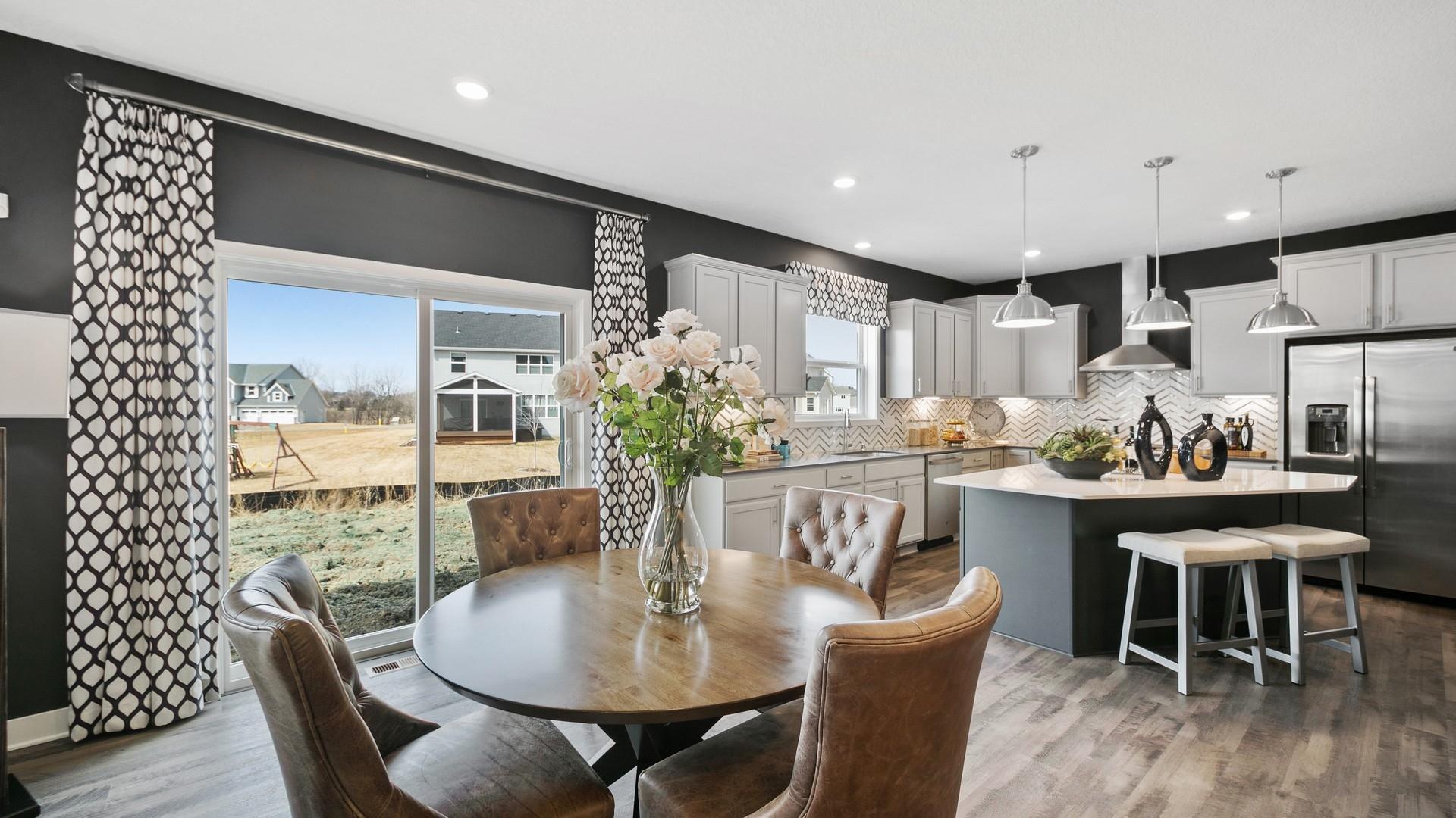 Hinckley Ave, Lakeville, MN 55044