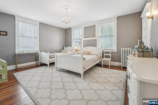 74 Oakdene Ave, House other with 6 bedrooms, 3 bathrooms and null parking in Cliffside Park NJ | Image 19