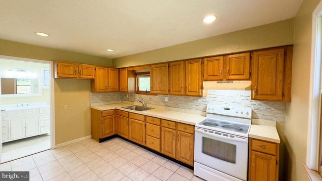 26 Grandview St, House other with 3 bedrooms, 2 bathrooms and null parking in Spring Brook Township PA | Image 14