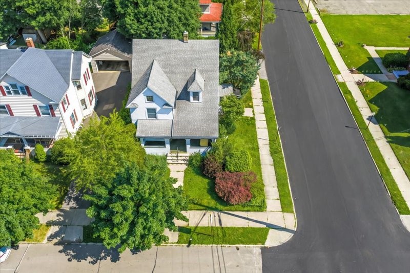 Residential Income in Endicott 3