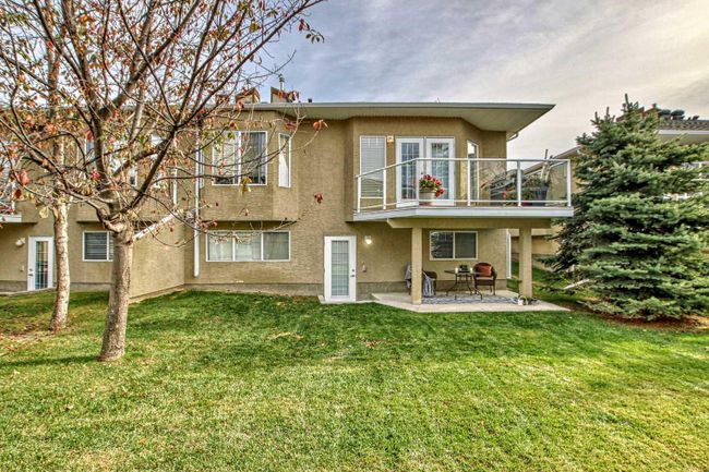 37 Rowland Lane, Home with 3 bedrooms, 2 bathrooms and 2 parking in Okotoks AB | Image 42