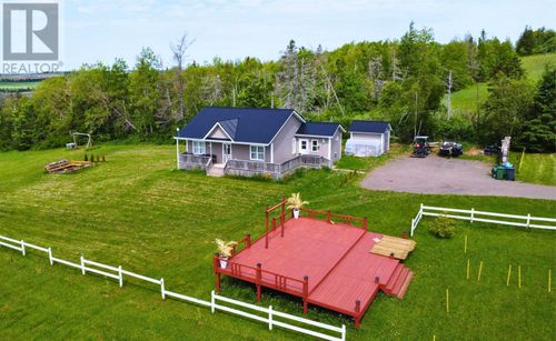 83 Old Cardigan Rd, House with 3 bedrooms, 2 bathrooms and null parking in Mount Stewart PE | Card Image