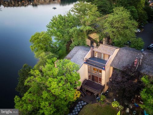 2003 Lakebreeze Way, Reston, VA, 20191-4006 | Card Image