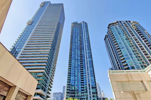 4713-33 Bay St, Toronto, ON, M5J2Z3 | Card Image