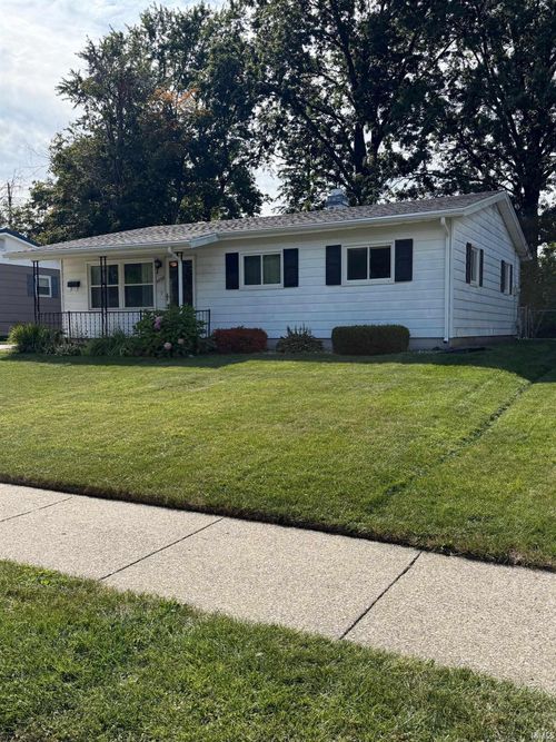 4039 Coral Dr, South Bend, IN, 46614-2852 | Card Image