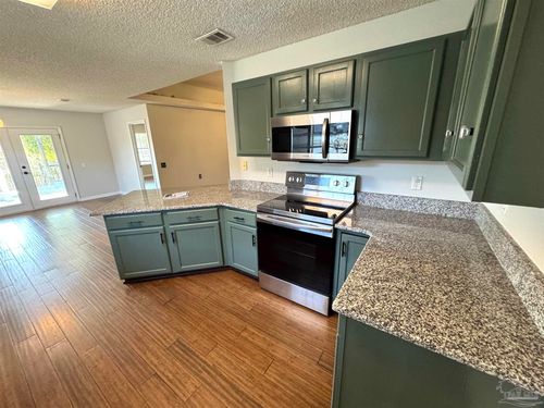 10091 Hillview Dr, Pensacola, FL, 32514-5469 | Card Image