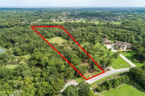 2416 Airline Dr, Friendswood, TX, 77546-5510 | Card Image