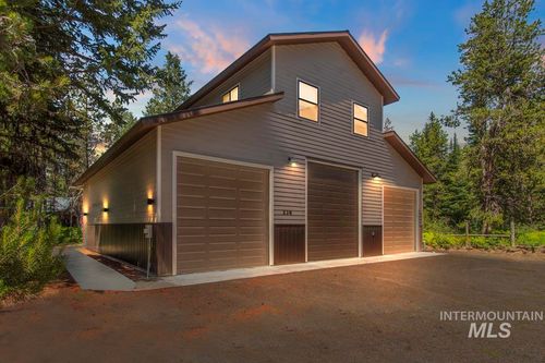 238 Angus Ln, Donnelly, ID, 83615-5060 | Card Image