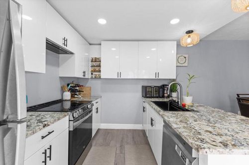 2704 27th Way, West Palm Beach, FL, 33407-6729 | Card Image