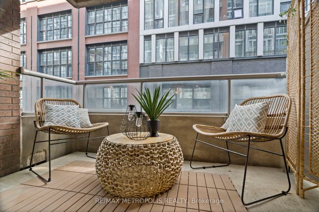 623 - 270 Wellington St W, Condo with 2 bedrooms, 1 bathrooms and null parking in Toronto ON | Image 20