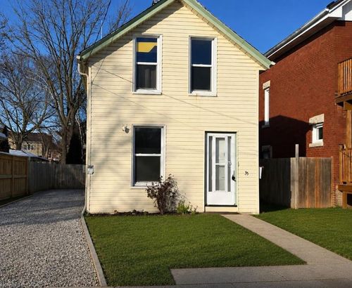 35 Park Ave, Brantford, ON, N3S5H2 | Card Image