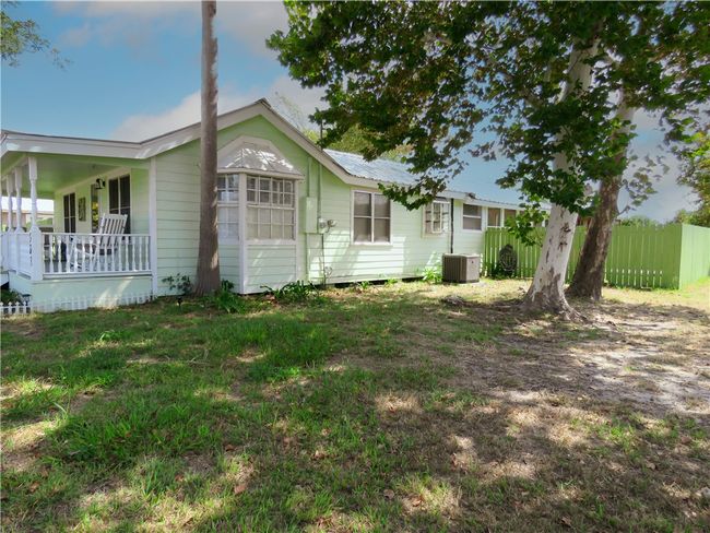 508 Broadway St, House other with 2 bedrooms, 2 bathrooms and null parking in Fulton TX | Image 5