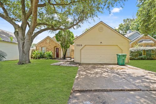 7223 Caddo Lake Ln, Houston, TX, 77083-4803 | Card Image