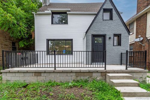 2744 Lawrence St, Detroit, MI, 48206-1442 | Card Image