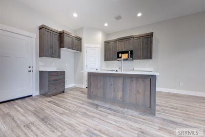 Kitchen | Image 3