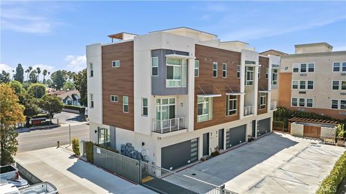 b-15 S Chapel Ave, Alhambra, CA, 91801-3907 | Card Image