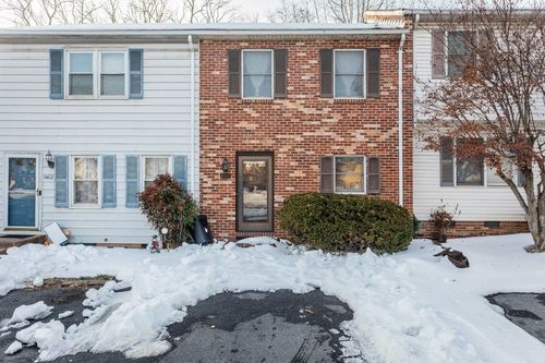 860 Vine St, Harrisonburg, VA, 22802-4968 | Card Image