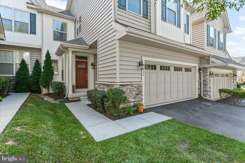 1025 James Walter Way, Kennett Square, PA, 19348-2757 | Card Image