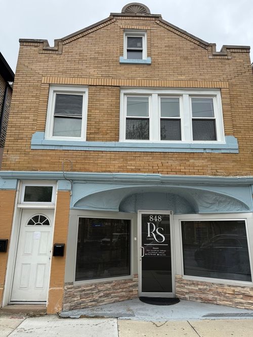 848 N Ashland Ave, Chicago, IL, 60622-5147 | Card Image