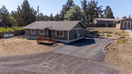 8555 Sw Crescent Pl, Crooked River, OR, 97760-9090 | Card Image
