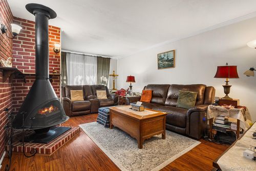 11 Hustis Rd, Cold Spring, NY, 10516-4102 | Card Image