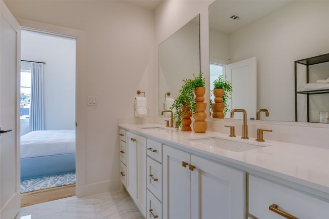 APT-504 - 7207 Gaston Ave, Condo with 2 bedrooms, 3 bathrooms and null parking in Dallas TX | Image 31