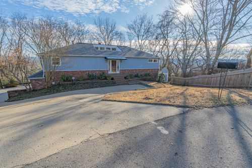 525 Saddle Dr, Nashville, TN, 37221 | Card Image