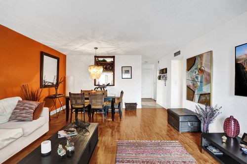 401-218 Ne 12th Ave, Hallandale Beach, FL, 33009-4533 | Card Image