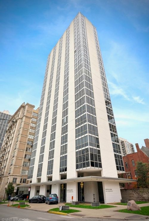 apt-7e-1555 N Dearborn Pkwy, CHICAGO, IL, 60610-1488 | Card Image