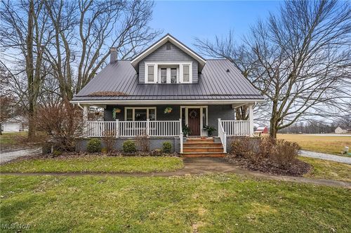 9340 Louisville St, Louisville, OH, 44641-9501 | Card Image