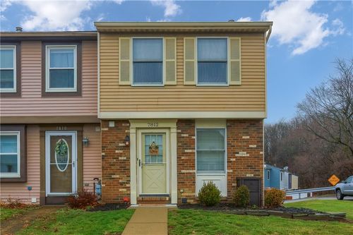 7812 Lafayette Sq, Aliquippa, PA, 15001-9528 | Card Image