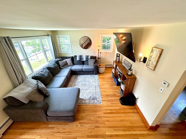 88 Baldwin St, House other with 3 bedrooms, 2 bathrooms and 4 parking in Fall River MA | Image 6