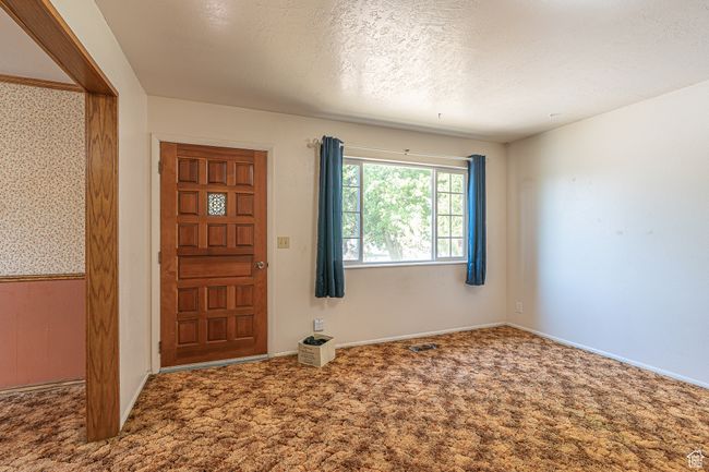 570 N 400 W, House other with 4 bedrooms, 2 bathrooms and 6 parking in Logan UT | Image 4