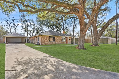 10615 Brinwood Dr, Houston, TX, 77043-4112 | Card Image