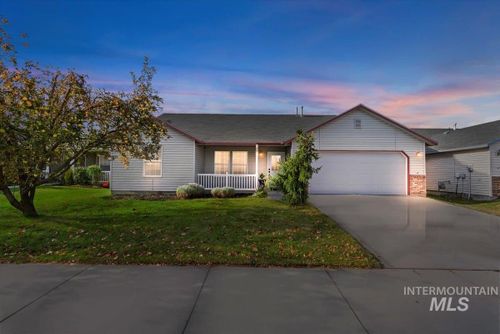 3685 N Bottle Brush Ave, Boise, ID, 83713 | Card Image