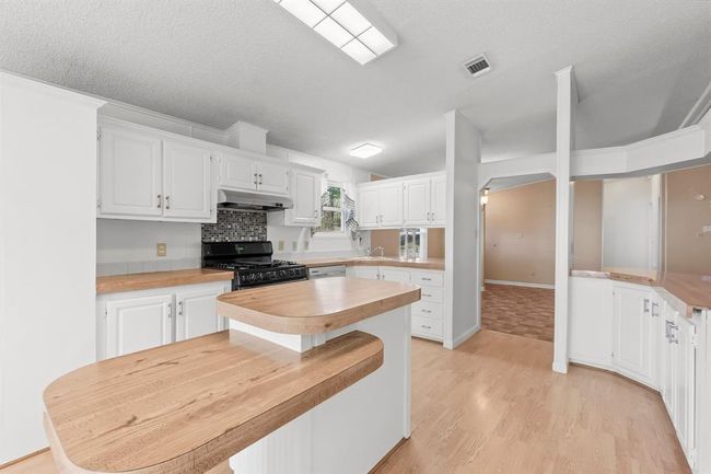 326 Plum Tree, House other with 3 bedrooms, 2 bathrooms and 4 parking in Livingston TX | Image 17