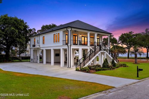 100 Runnels Avenue, Long Beach, MS, 39560 | Card Image