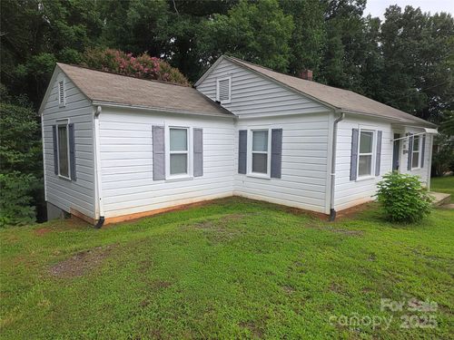 315 Spruce St Sw, Lenoir, NC, 28645-5538 | Card Image