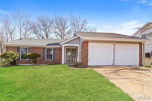12876 Vista Ridge Ln, Saint Louis, MO, 63138-1536 | Card Image