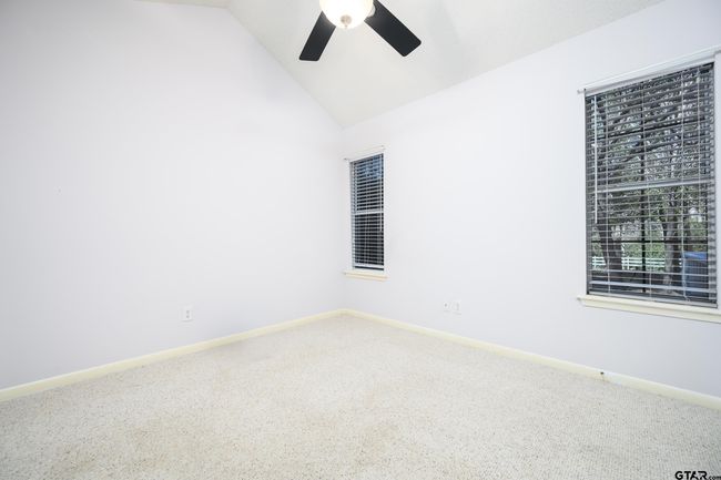 153 Candlelight Cv, House other with 3 bedrooms, 2 bathrooms and null parking in Holly Lake Ranch TX | Image 10