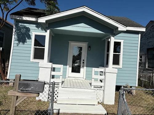 3122 Avenue M 1/2, Galveston, TX, 77550-4353 | Card Image